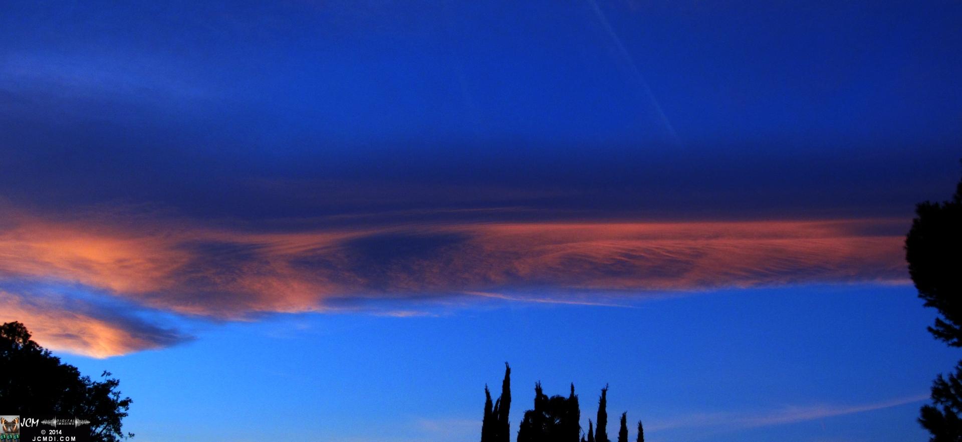 Lenticular and cirrus cloud sunset 1-10-2014 JCMDI HS300